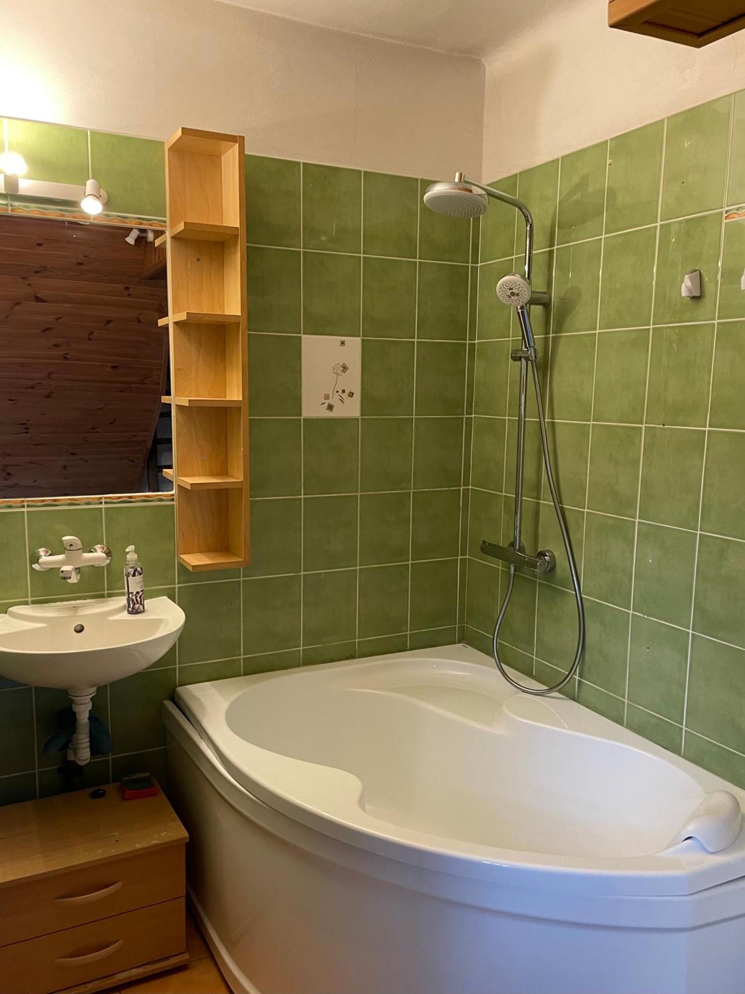 Peripheral Valley View Apartment Prague